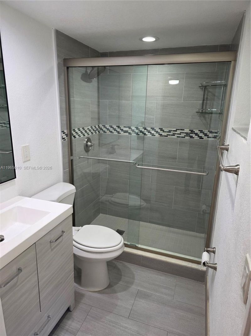 8065 SW 107th Ave, Unit 214, Miami, FL 33173 Photo