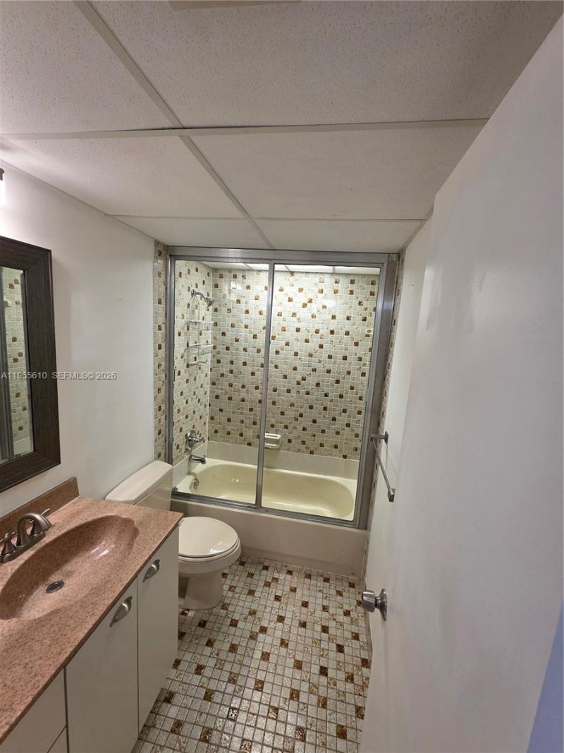 8065 SW 107th Ave, Unit 214, Miami, FL 33173 Photo