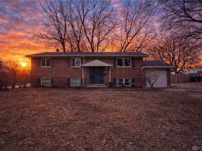 420 Goldleaf Avenue, Vandalia, OH 45377 Photo 2