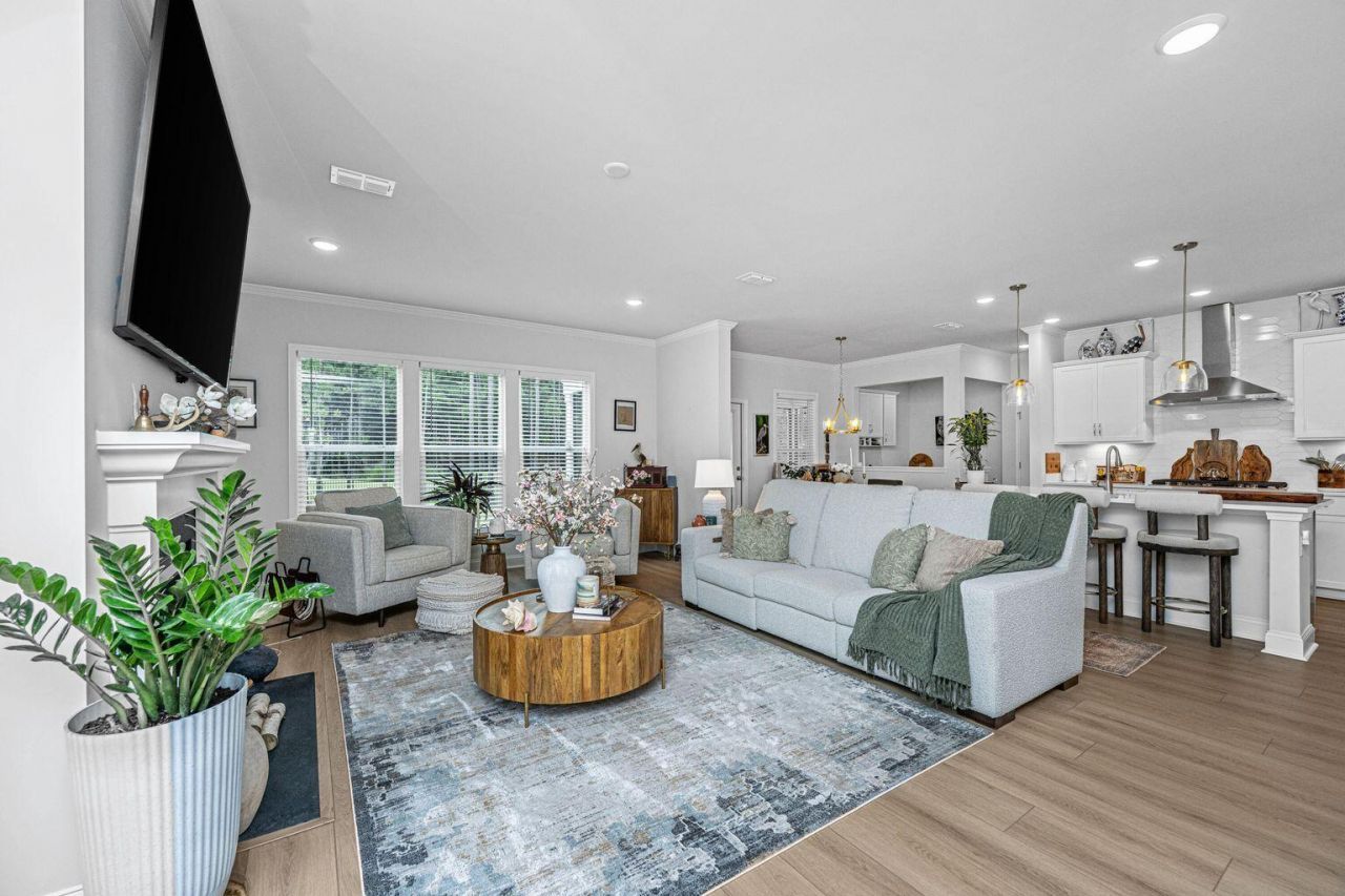 4287 Hugh Bennett Drive Photo 11