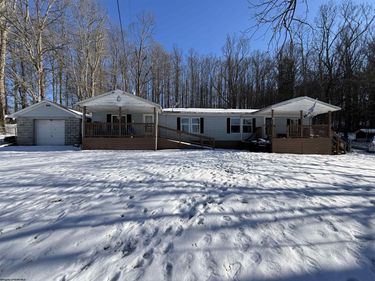 29 Redfern Road, Lost Creek, WV 26385