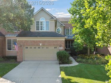 44843 Broadmoor Circle S, Northville, MI 48168