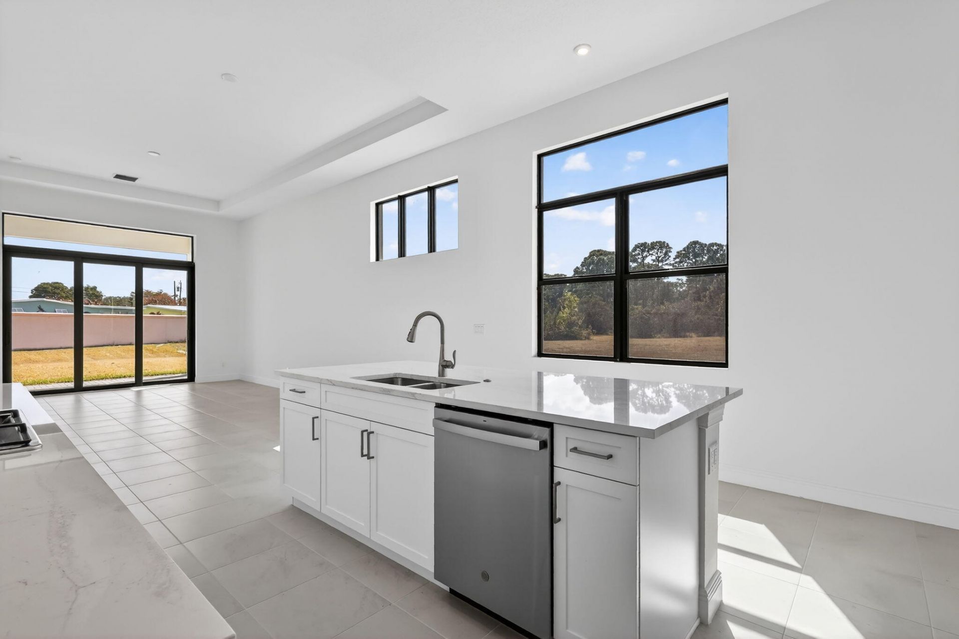 320 SE Via Sangro, Port Saint Lucie, FL 34952 Photo