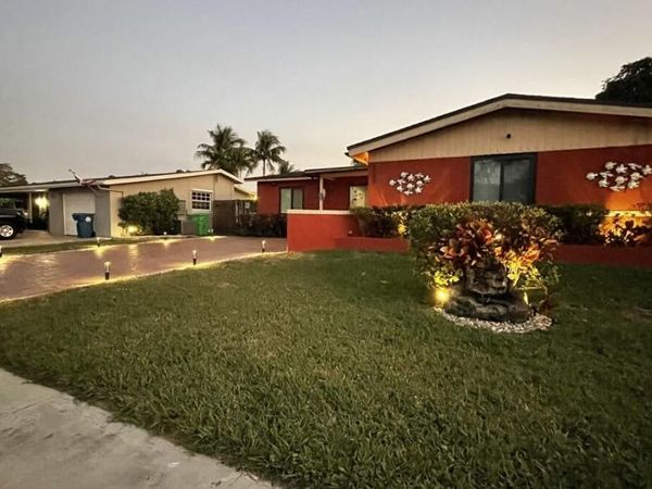 9282 NW 24th Place, Sunrise, FL 33322