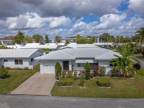 8101 NW 59th Ct, Tamarac, FL 33321
