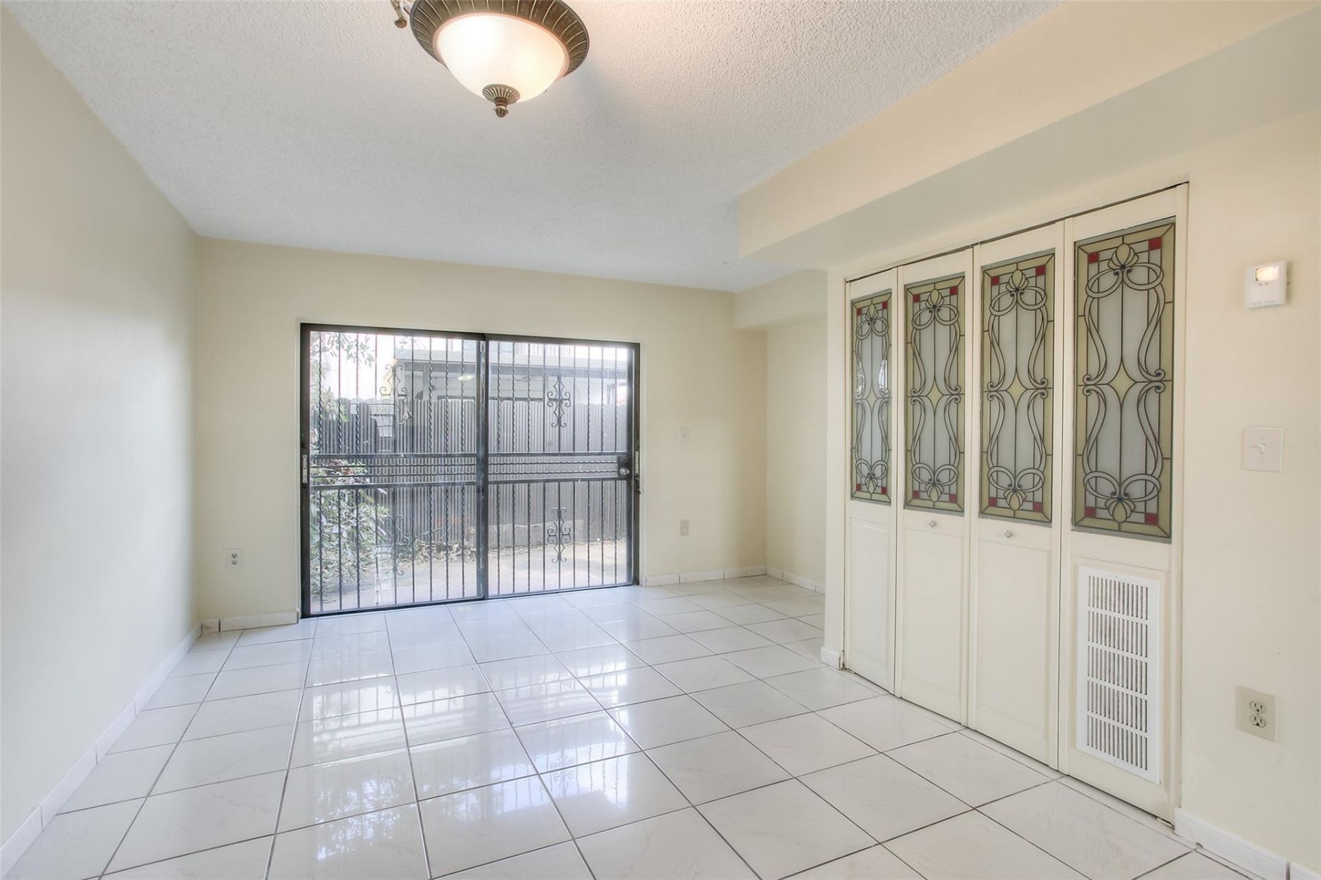 5808 W 26th Avenue, Unit 211, Hialeah, FL 33016 Photo