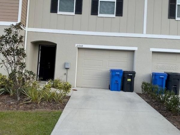 10908 GOLDEN ACORN AVENUE, TAMPA, FL 33610
