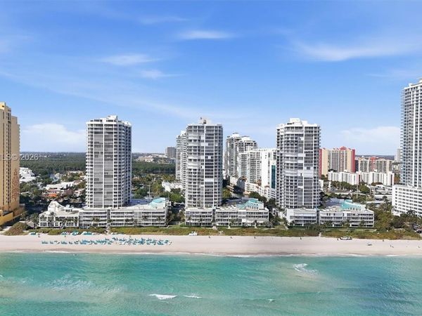 16485 Collins Ave , Unit 1034, Sunny Isles Beach, FL 33160