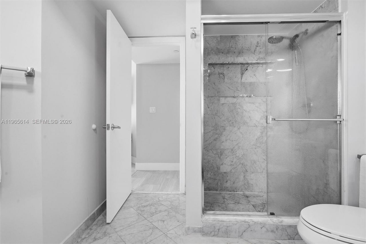 16485 Collins Ave , Unit 1034, Sunny Isles Beach, FL 33160 Photo