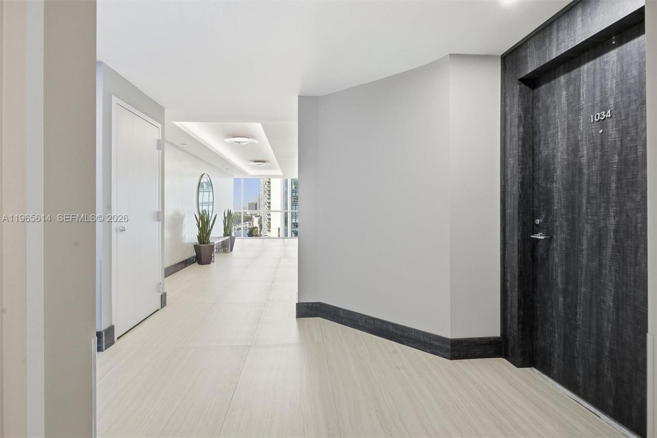16485 Collins Ave , Unit 1034, Sunny Isles Beach, FL 33160 Photo