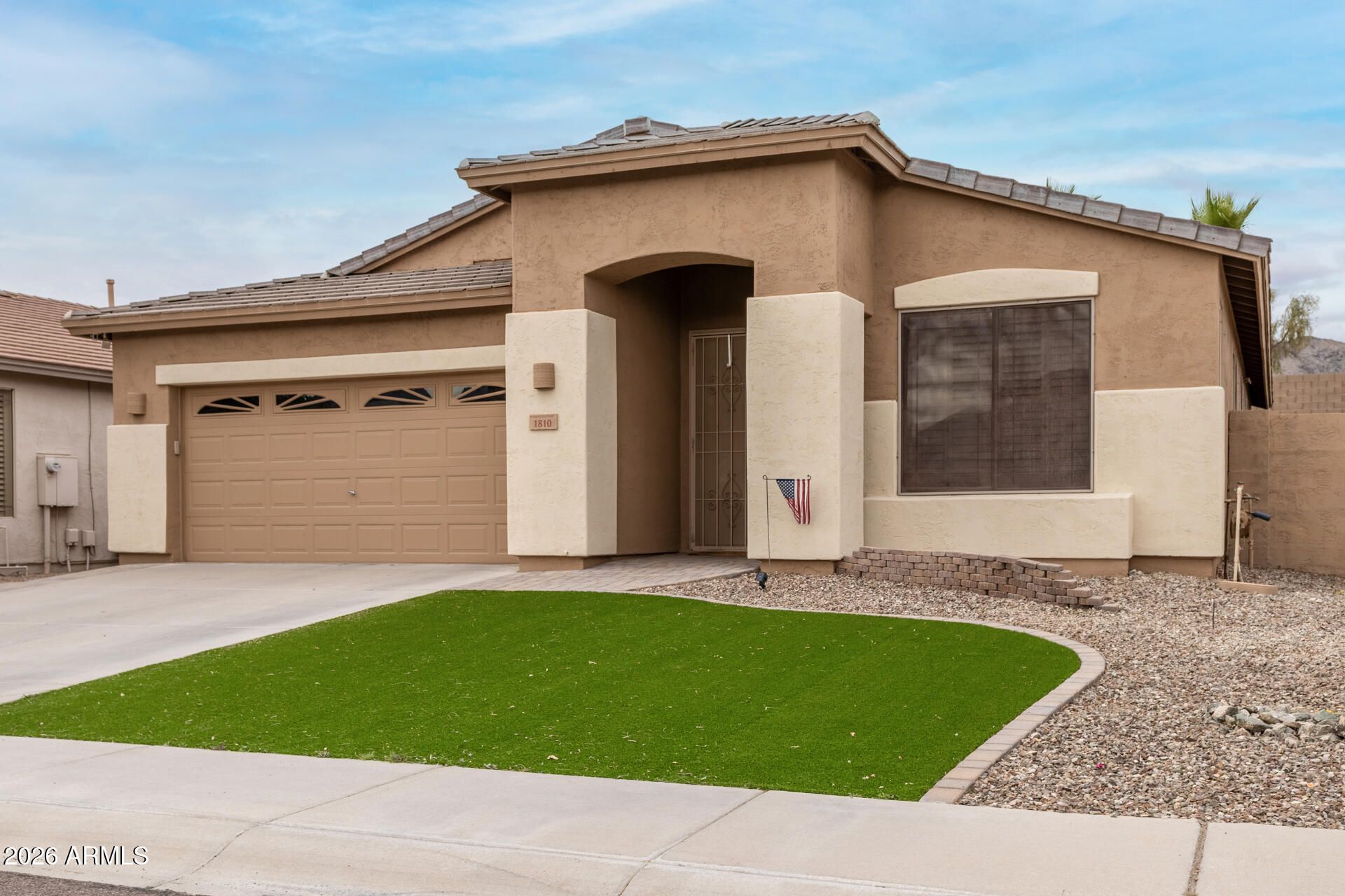 1810 W Frye Road, Phoenix, AZ 85045 Main Photo