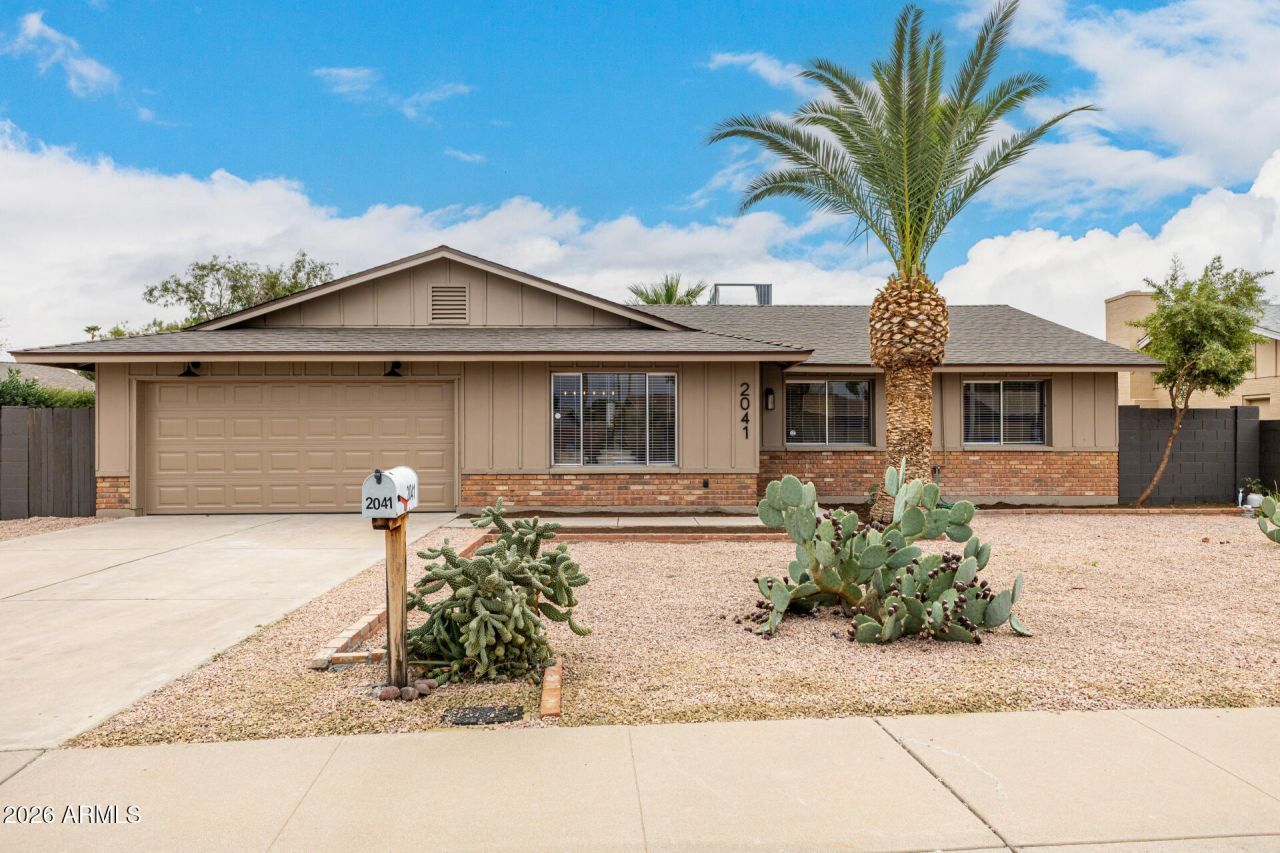 2041 E Radcliffe Drive, Tempe, AZ 85283 Main Photo