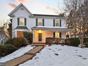 2682 ENGLISH OAKS CIRCLE, CHARLOTTESVILLE, VA 22911