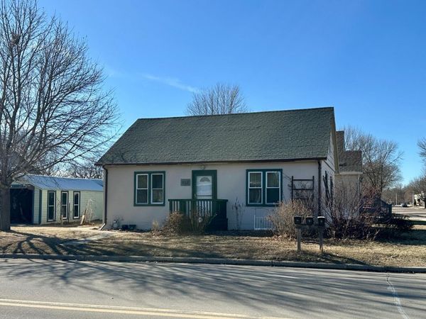 217 N Blue Mound Avenue, Luverne, MN 56156