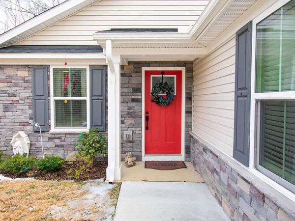 290 Pleasants Lane, KILMARNOCK, VA 22482