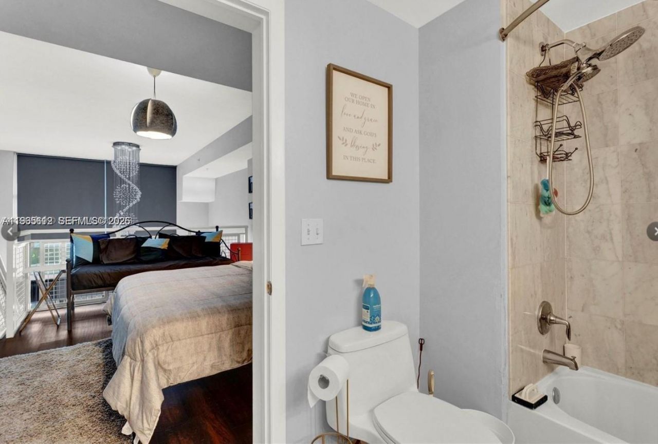 244 Biscayne Blvd , Unit 440, Miami, FL 33132 Photo