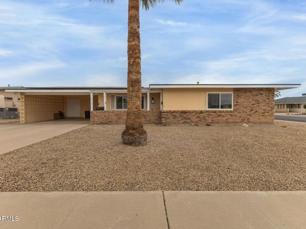 9916 W CLAIR Drive, Sun City, AZ 85351