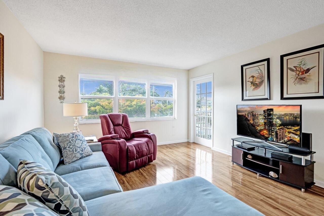 1502 S Lakeside Drive, Unit #303, Lake Worth Beach, FL 33460 Photo