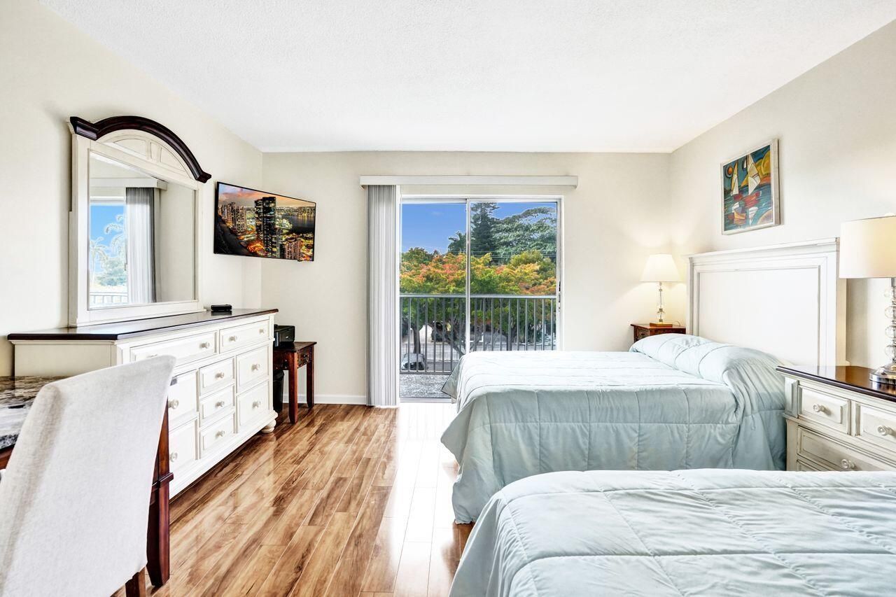 1502 S Lakeside Drive, Unit #303, Lake Worth Beach, FL 33460 Photo