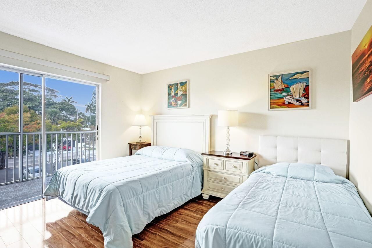 1502 S Lakeside Drive, Unit #303, Lake Worth Beach, FL 33460 Photo