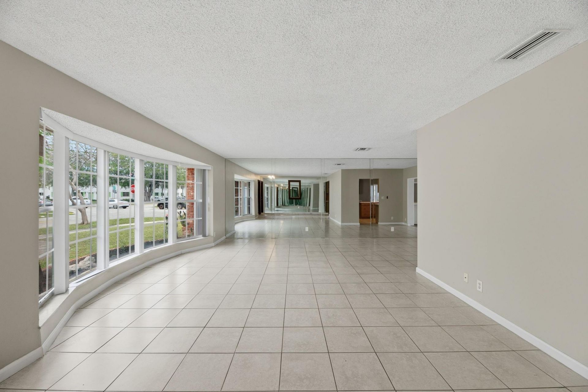 6110 NE 19th Ave, Fort Lauderdale, FL 33308 Photo