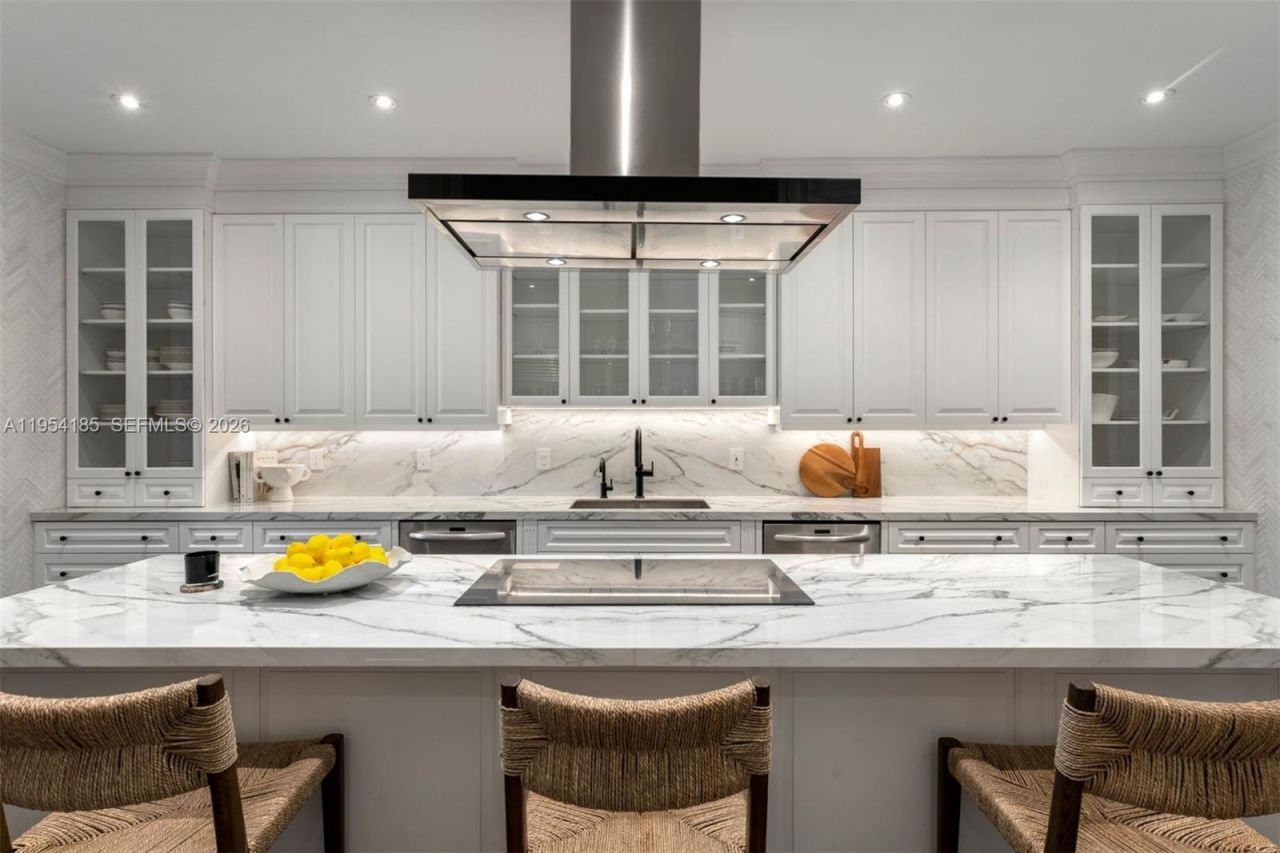 445 Grand Bay Drive, Unit PH-1A, Key Biscayne, FL 33149 Photo