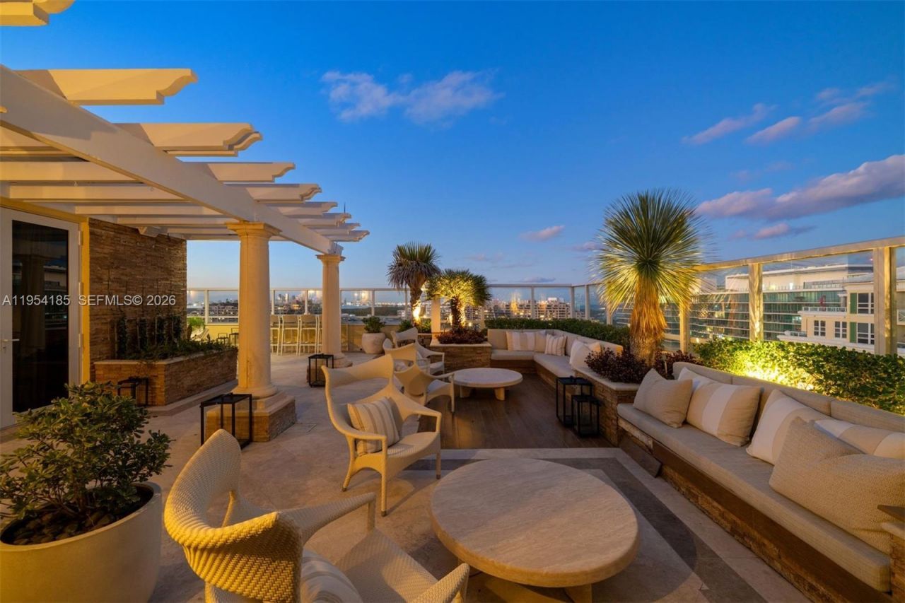 445 Grand Bay Drive, Unit PH-1A, Key Biscayne, FL 33149 Photo