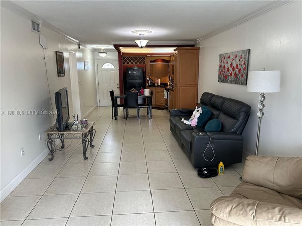 6283 W 24th Ave, Unit 102-2, Hialeah, FL 33016