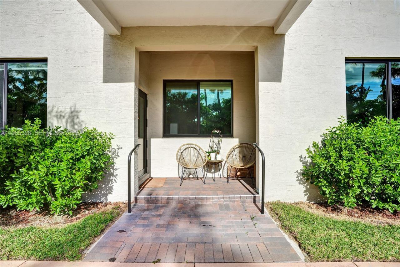 8001 NW 41st St, Unit F-109, Doral, FL 33166 Photo