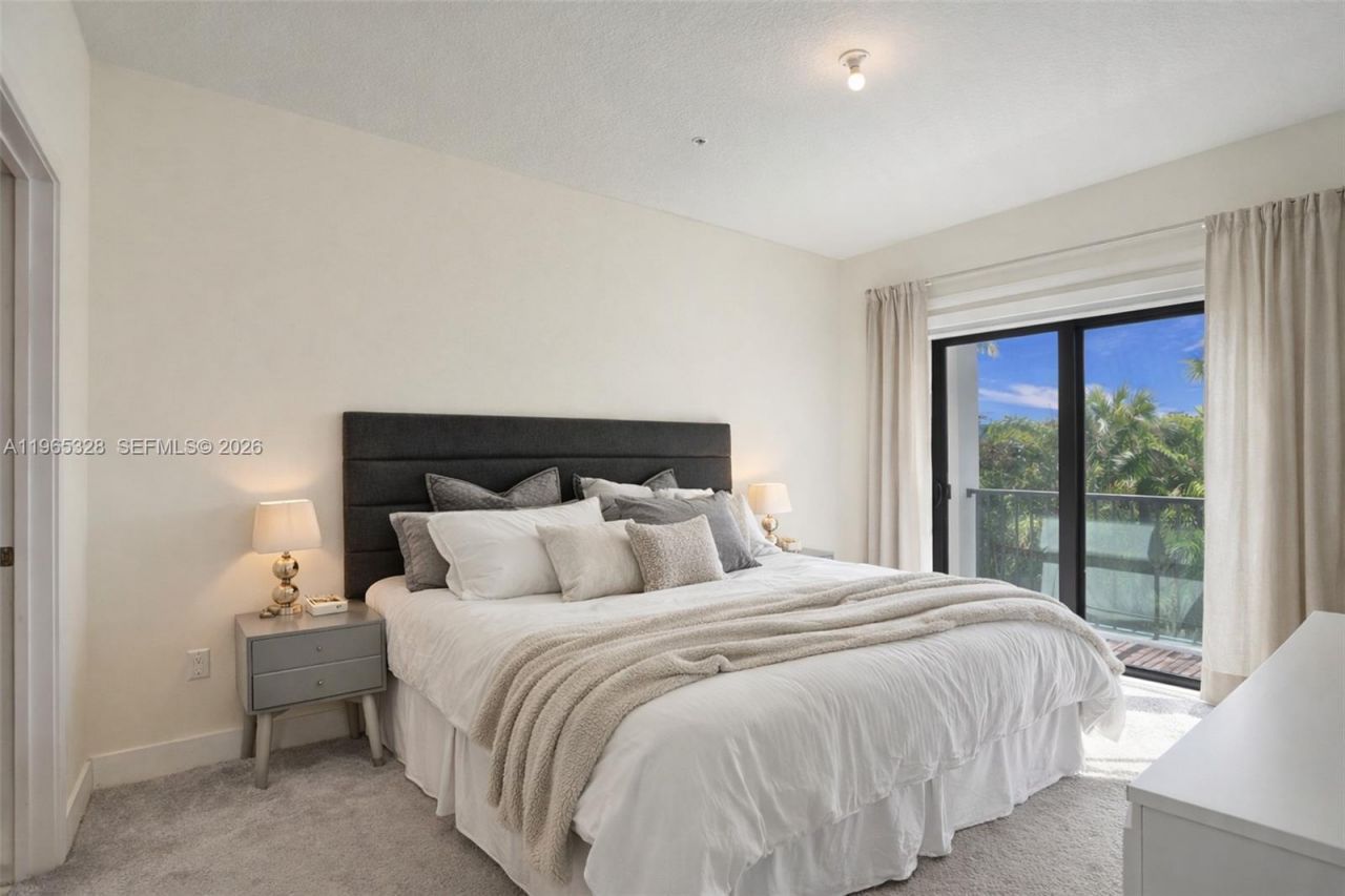 8001 NW 41st St, Unit F-109, Doral, FL 33166 Photo