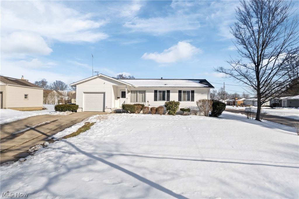 255 Taylor Road, Barberton, OH 44203 Main Photo