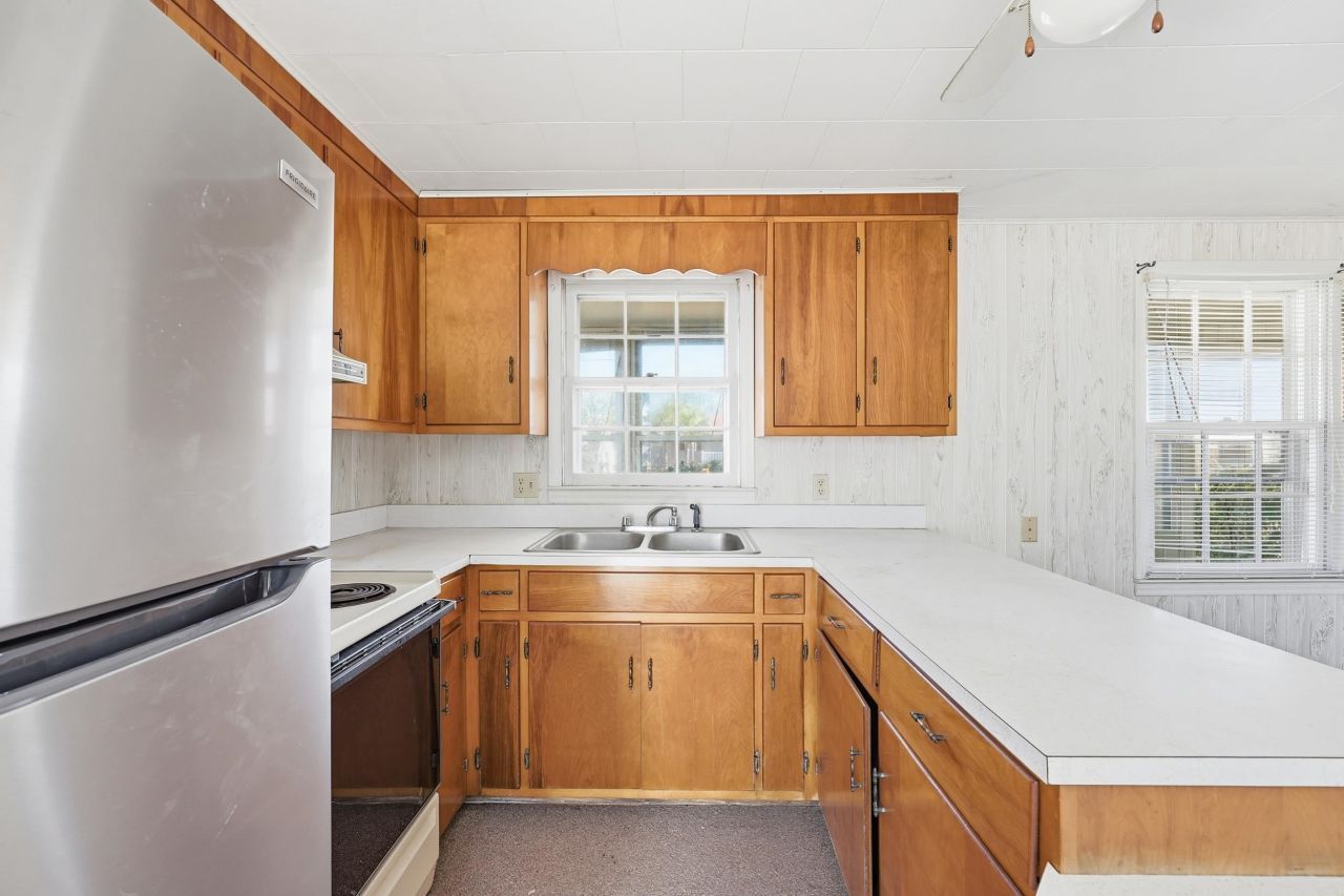 315 21st Ave. N Photo 10