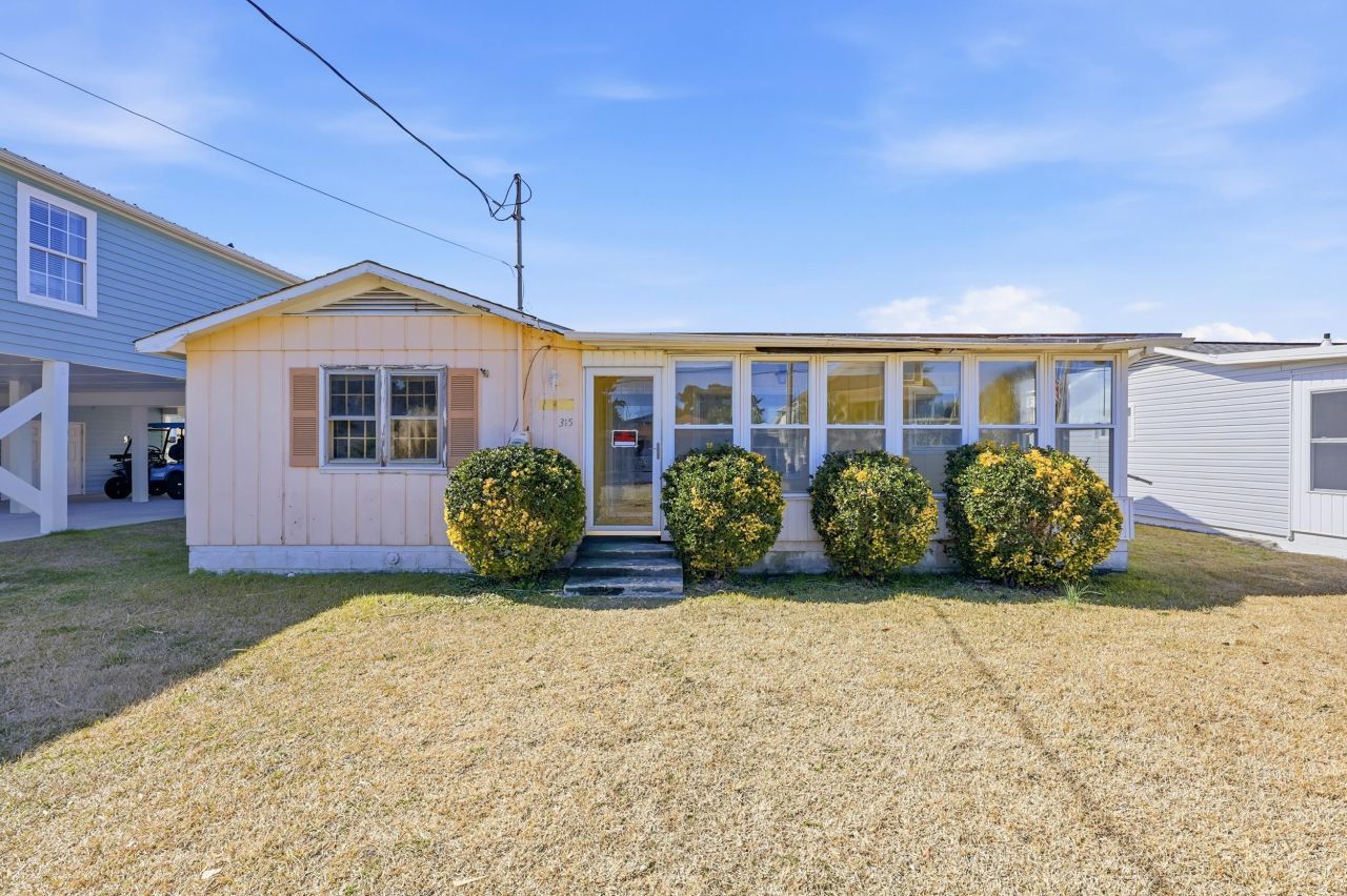 315 21st Ave. N Photo 4