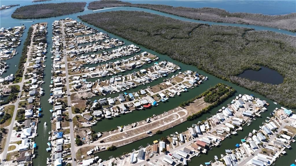 3900 Royal Palm Dr , Saint James City, FL 33956 Photo