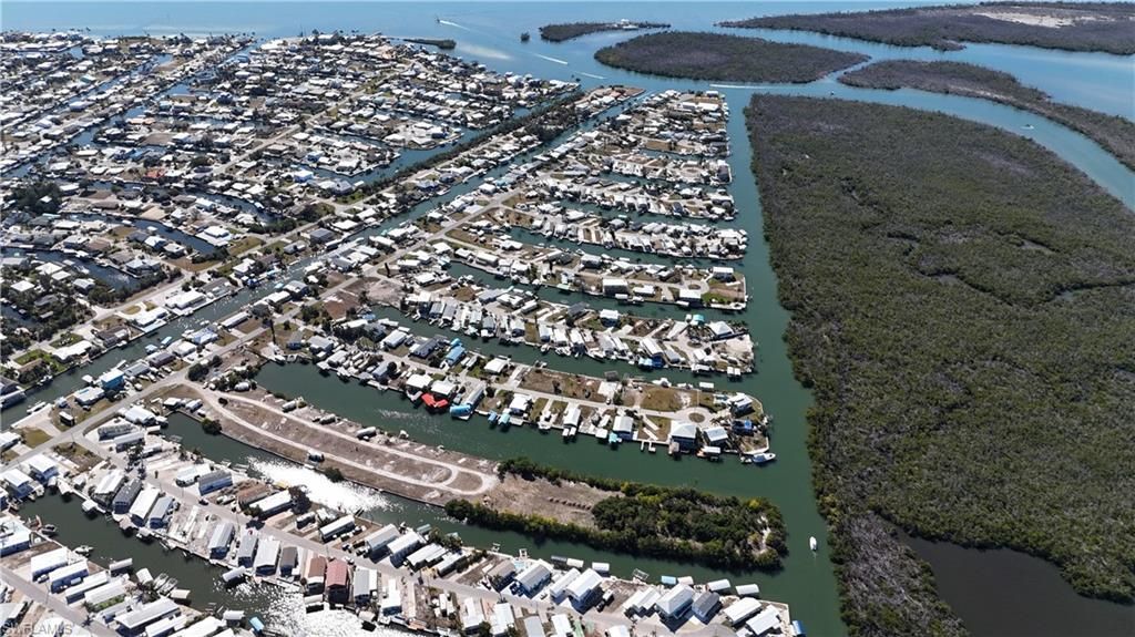 3900 Royal Palm Dr , Saint James City, FL 33956 Photo