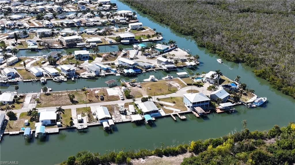 3900 Royal Palm Dr , Saint James City, FL 33956 Photo