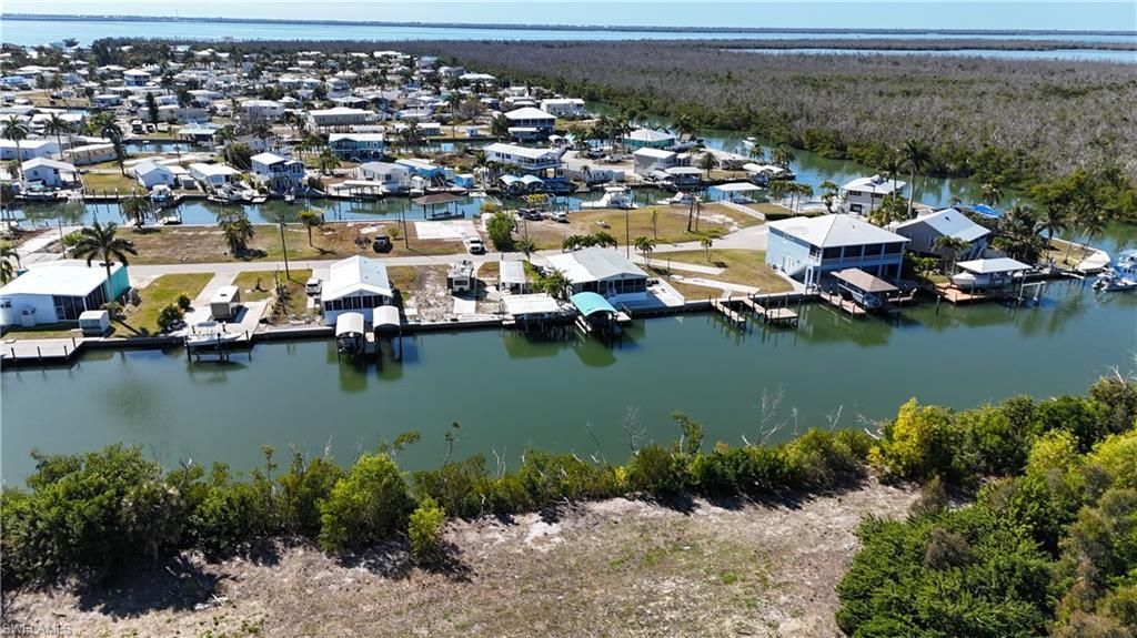 3900 Royal Palm Dr , Saint James City, FL 33956 Photo