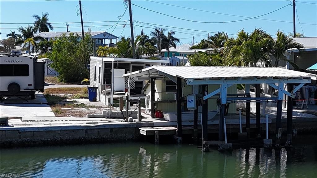 3900 Royal Palm Dr , Saint James City, FL 33956 Photo