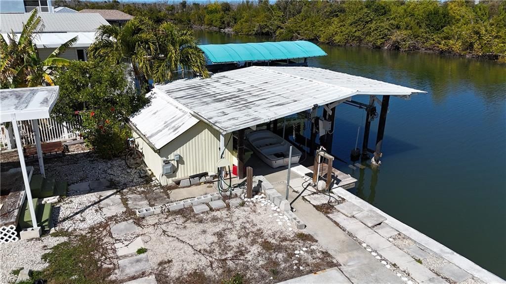 3900 Royal Palm Dr , Saint James City, FL 33956 Photo