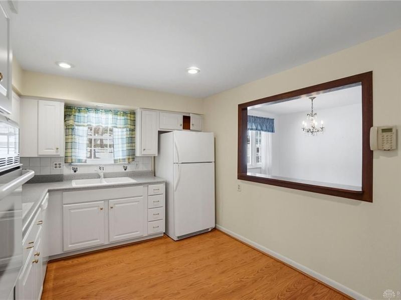 2222 Bending Willow Drive, Kettering, OH 45440 Photo 11