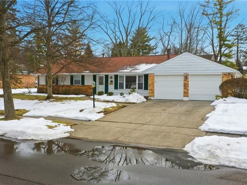 2222 Bending Willow Drive, Kettering, OH 45440 Photo 3