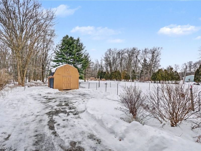 717 Calla Road E, Poland, OH 44514 Photo 27