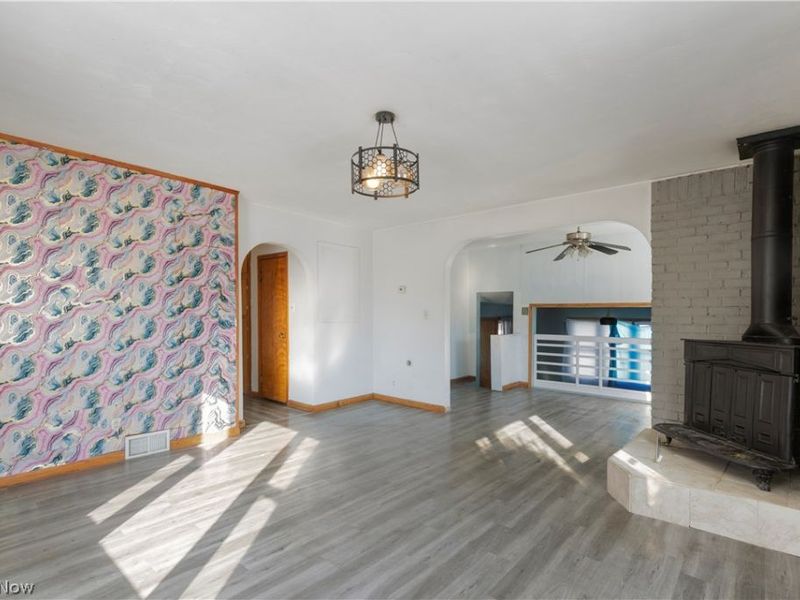 833 Triplett Boulevard, Akron, OH 44306 Photo 4