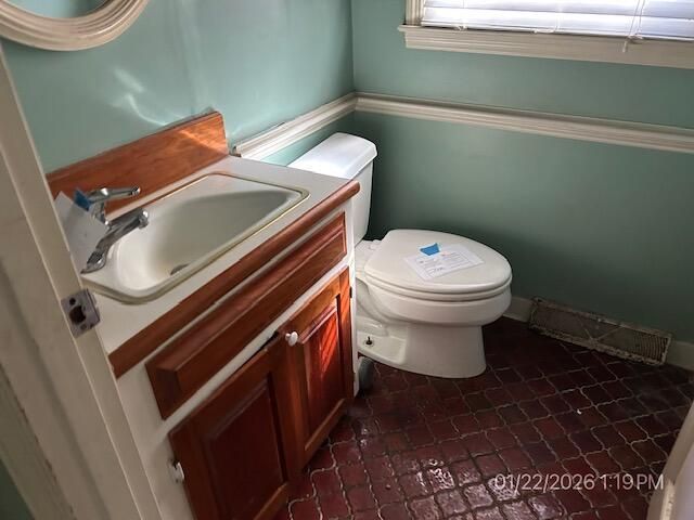 101 Spring Street Photo 8