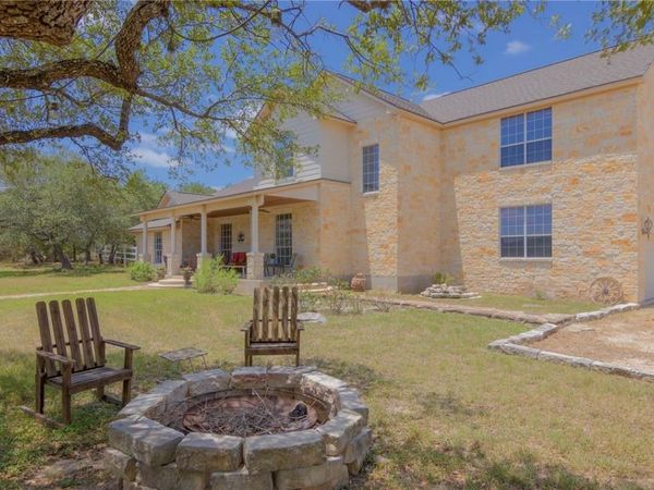 550 Hays Country Acres RD, Dripping Springs, TX 78620