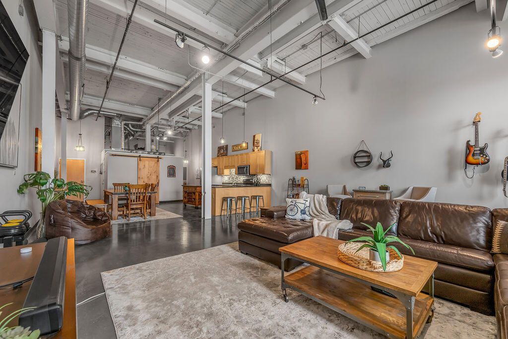 201 Price Road, Unit 111, Lexington, KY 40511 Main Photo