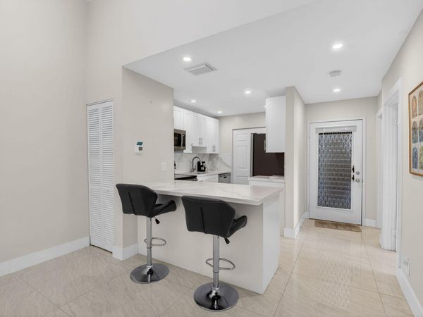 15453 Lakes Of Delray Boulevard, Unit 204, Delray Beach, FL 33484