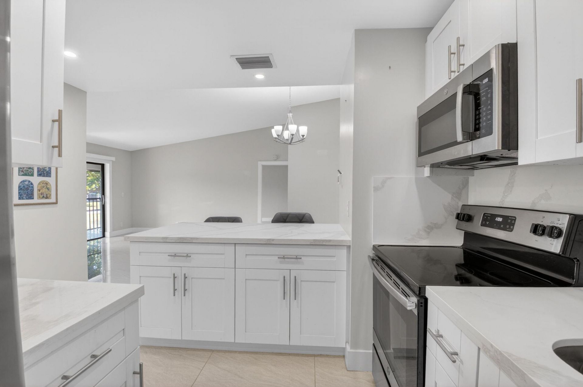 15453 Lakes Of Delray Boulevard, Unit 204, Delray Beach, FL 33484 Photo