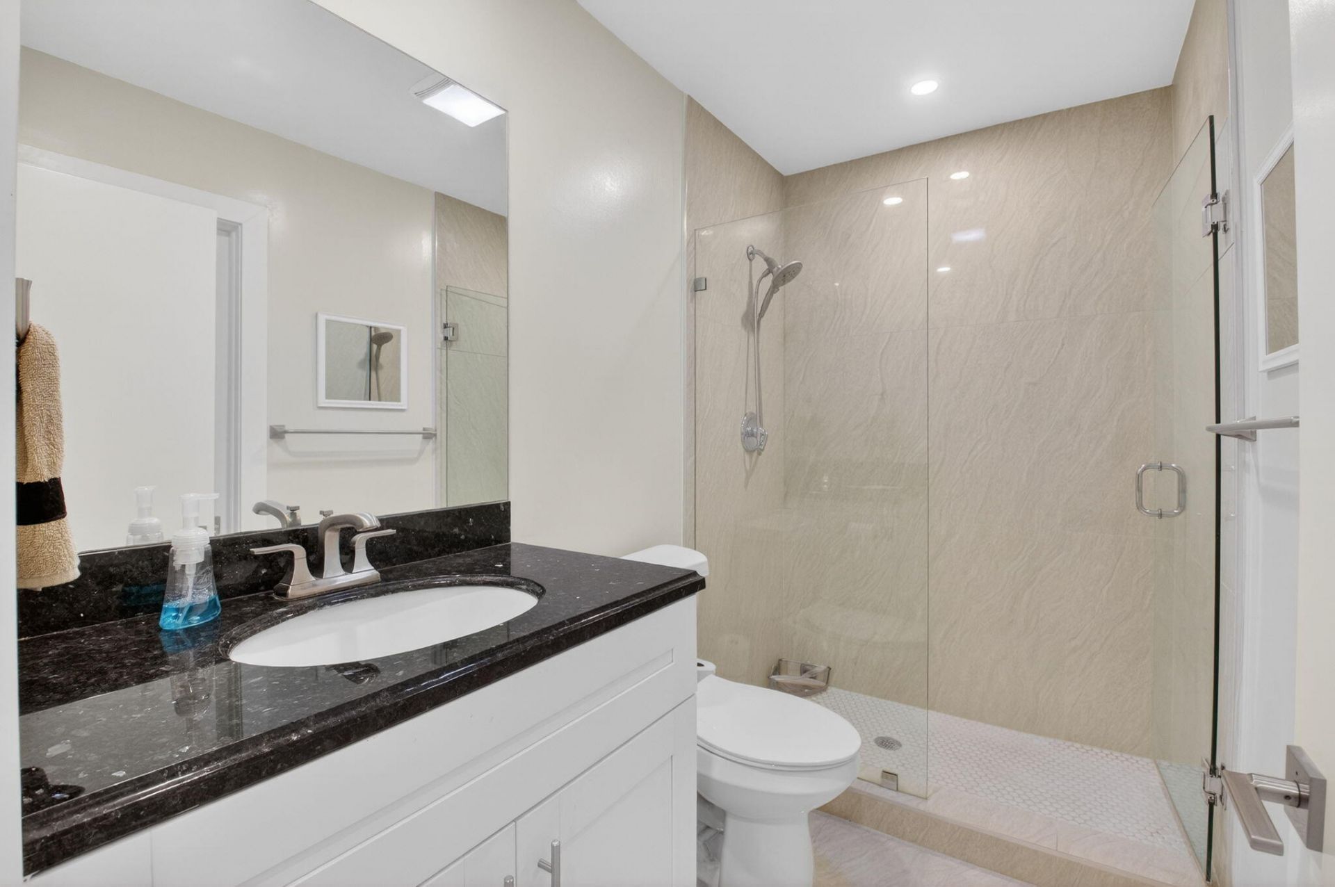 15453 Lakes Of Delray Boulevard, Unit 204, Delray Beach, FL 33484 Photo