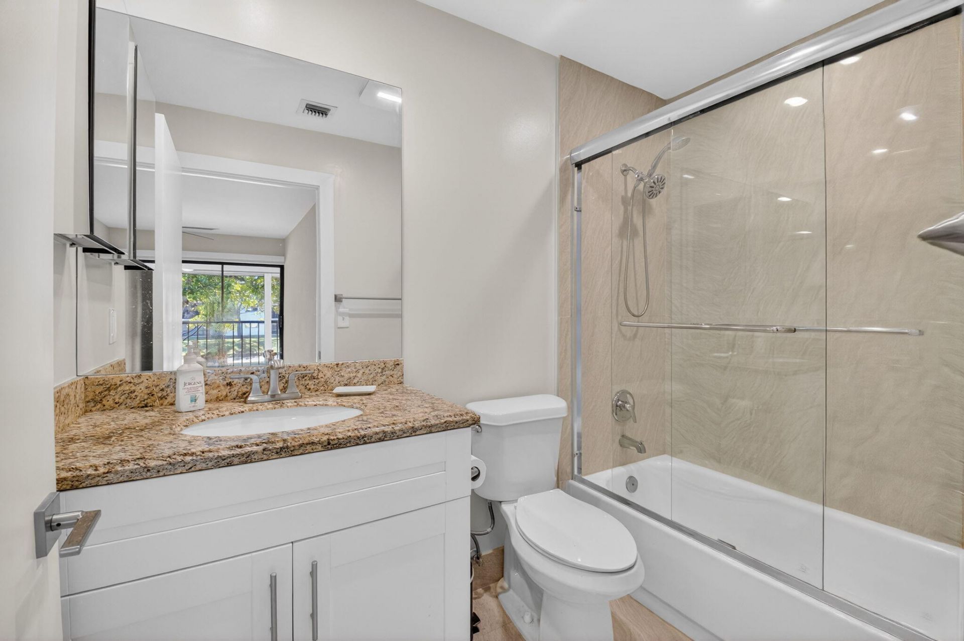 15453 Lakes Of Delray Boulevard, Unit 204, Delray Beach, FL 33484 Photo